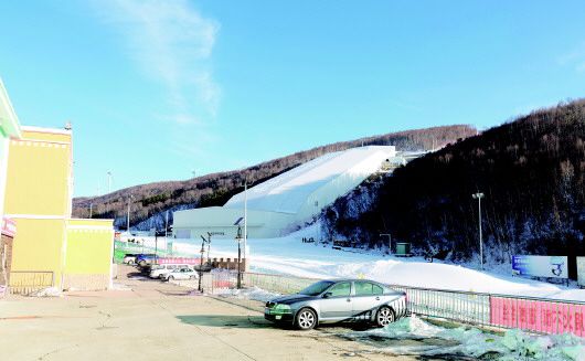 制冷送風造雪除濕 這家青企為全球最大室內U槽滑雪場館提供的系統(tǒng)方案獲一次性通過